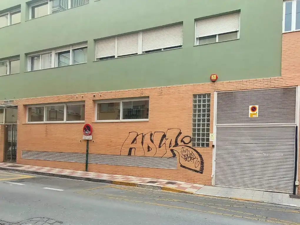 Garaje en  Calle el Trevenque 26 - Foto 2