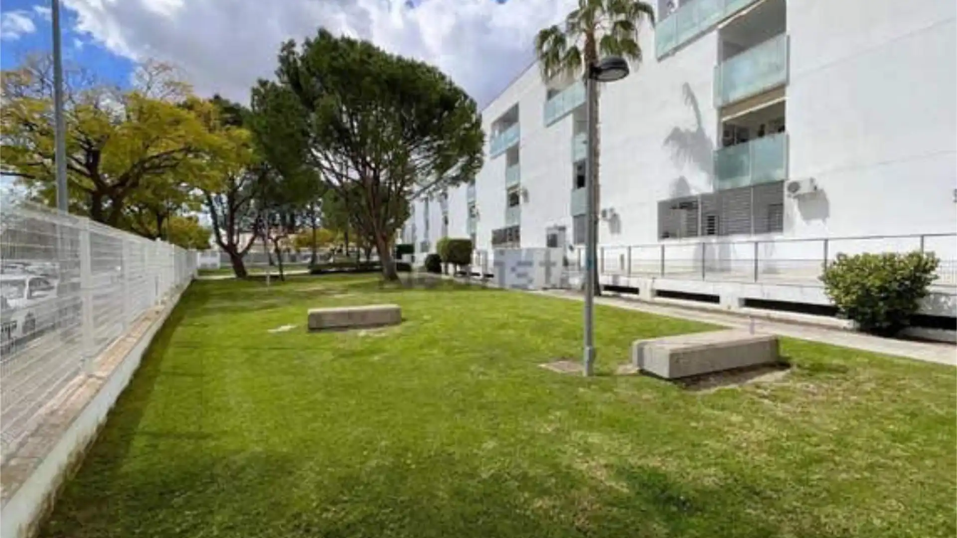 Piso en Hipercor - Foto 1