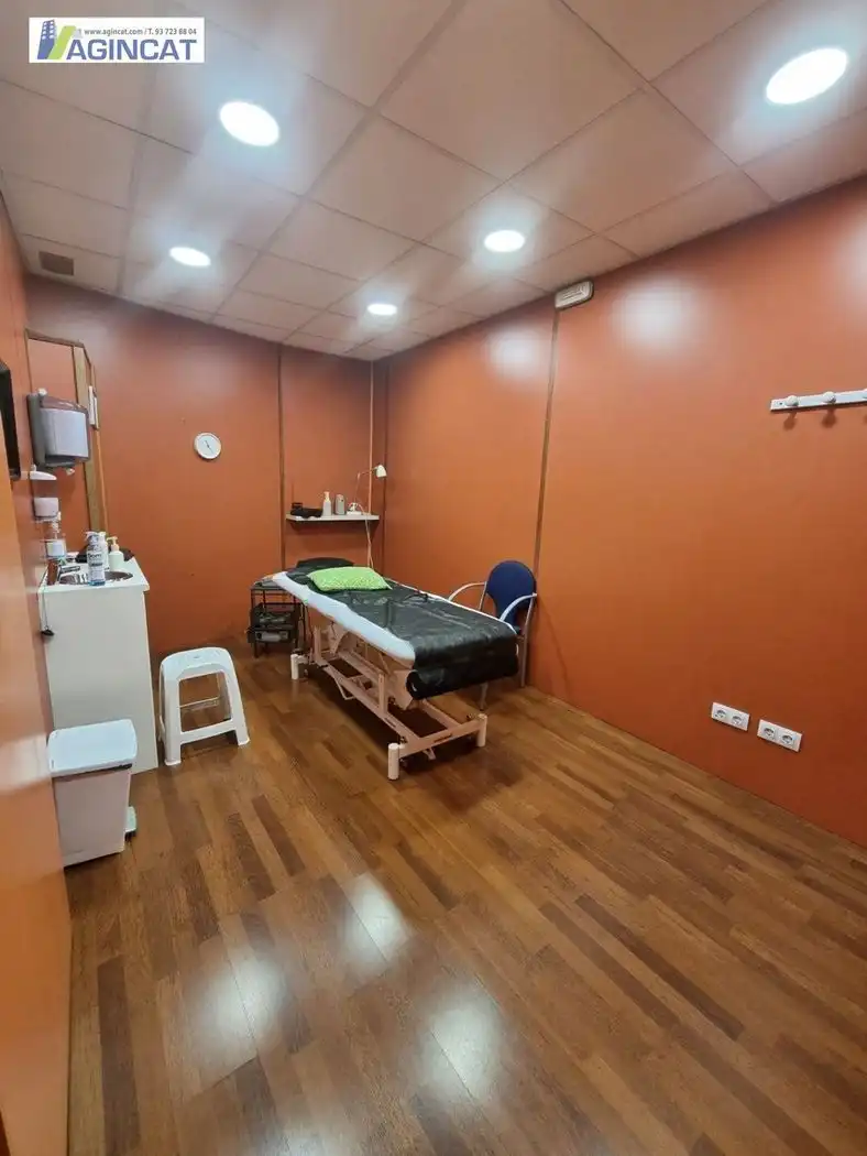 Local comercial en  N/A - Foto 11
