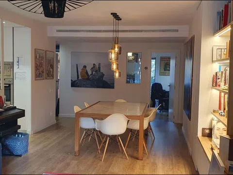 Piso en calle de Mariné, 48