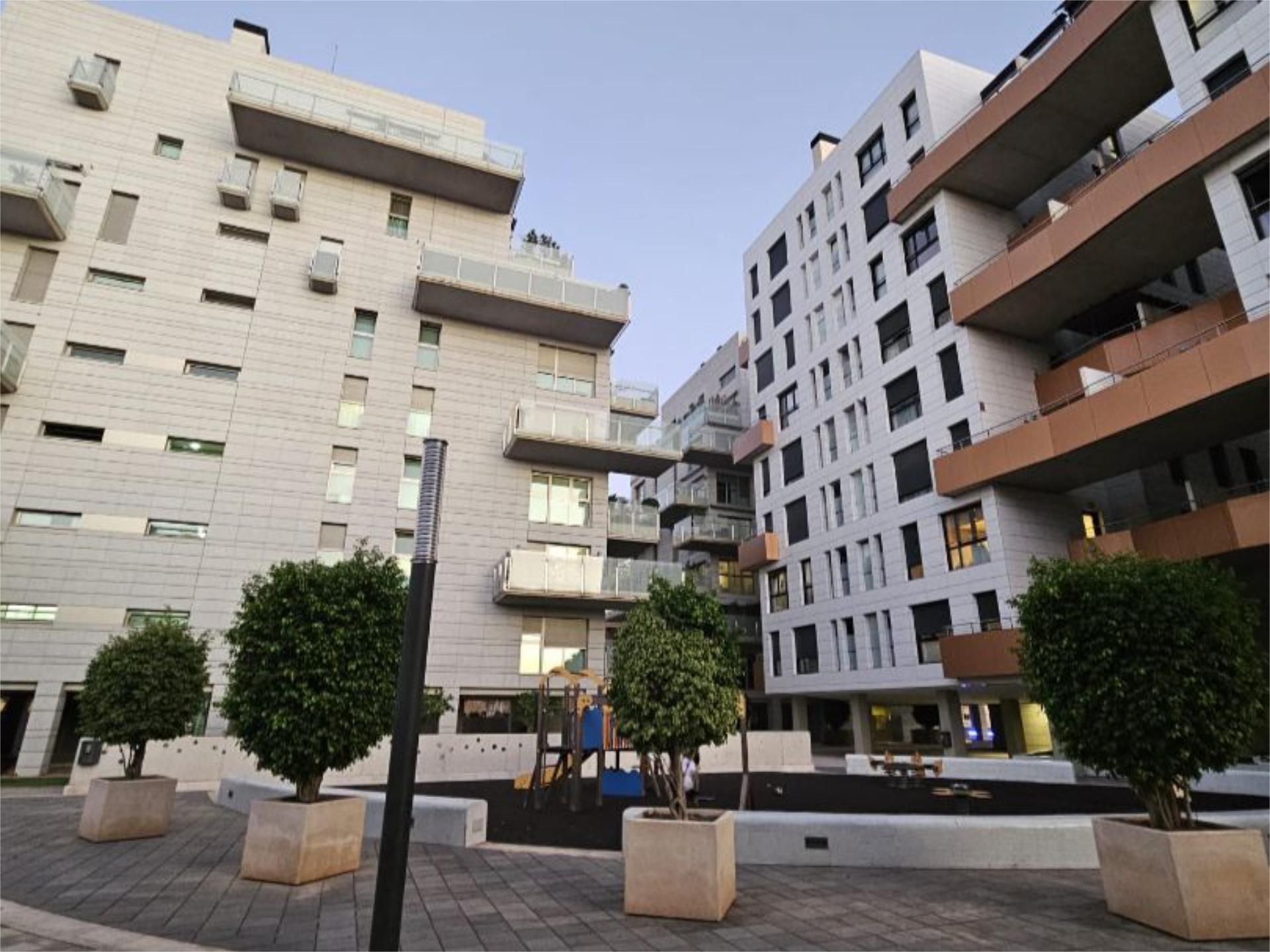 Piso en  Ronda Norte 23