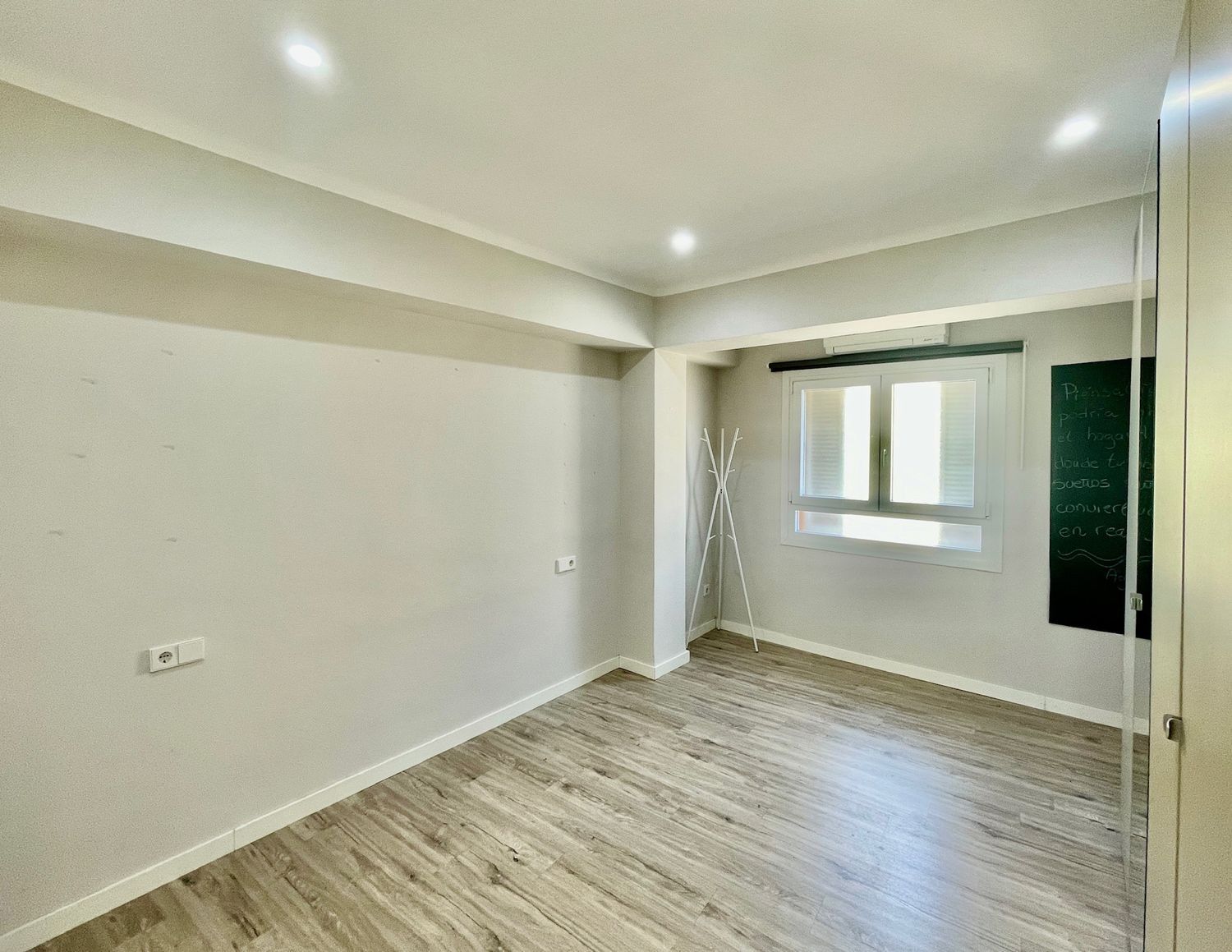 Piso en avenida de Sant Ferran, 24 - Foto 9