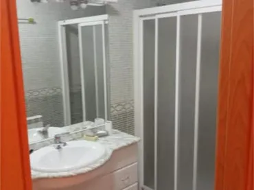 Piso en barri blanco - Foto 5