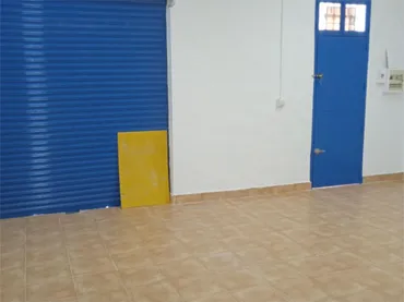 Local comercial en  Calle Guadalimar 13B - Foto 1