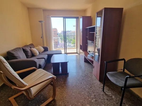 Piso en Calle de Yecla, L'Amistat - Foto 2