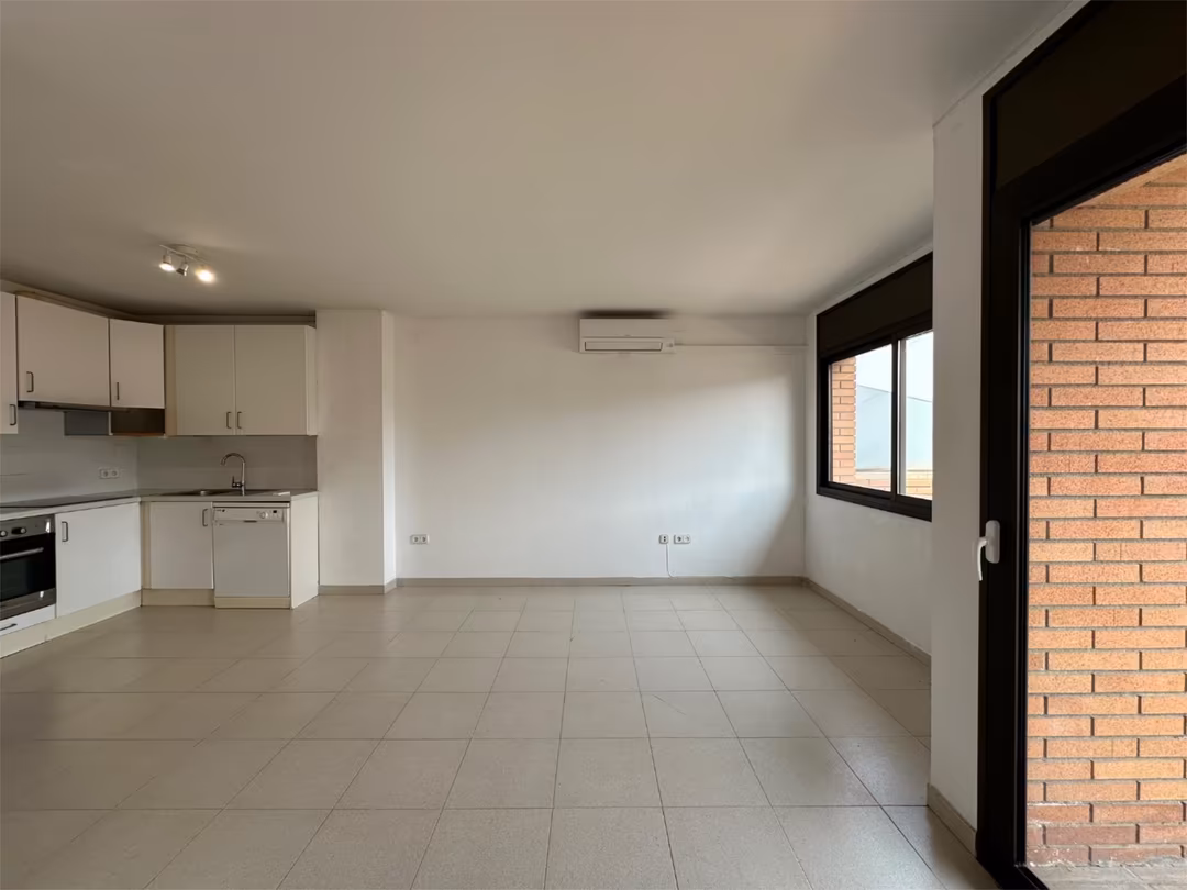 Piso en  Carrer de Víctor Català 4 - Foto 3