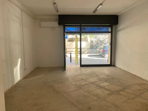 Local en Calle de Bellaterra, La Gavarra, La Gavarra - Foto 3