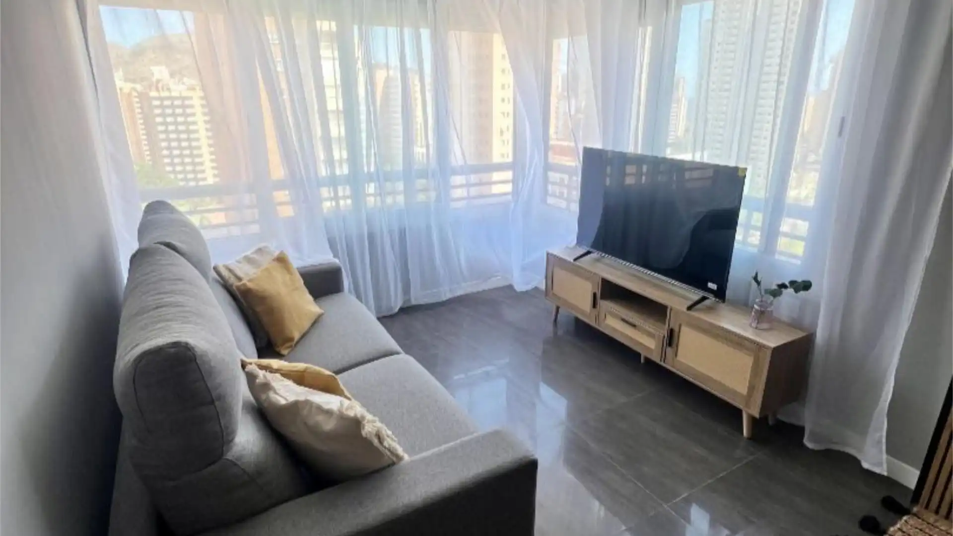 Piso en  Calle del Esperanto 20 - Foto 3