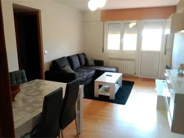 Piso en Avd Coruña - Foto 1