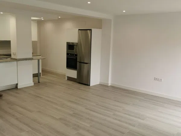 Piso en Avenida de la Costa, 145, Centro - San Lorenzo - Foto 2