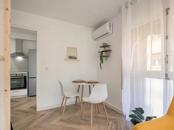 Estudio en Barrio Carolinas Bajas - Foto 3