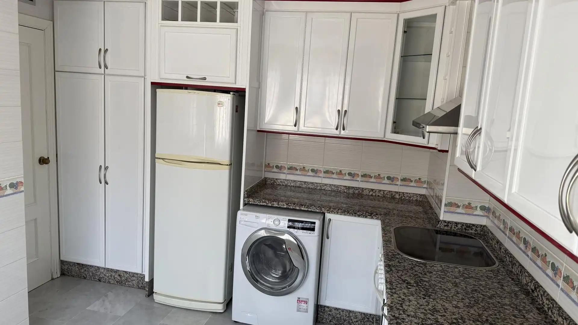 Casa adosada en Dos Hermanas - Foto 6