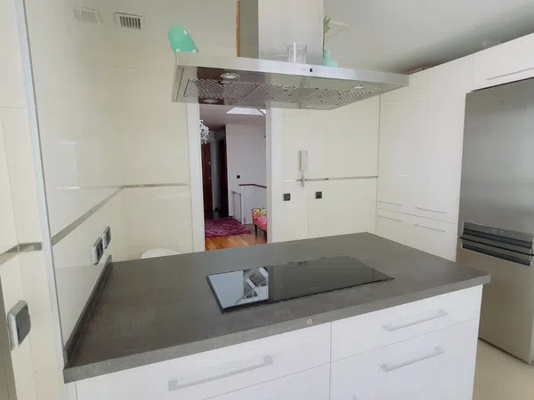 Chalet adosado en Urb. residencial la plata Barrio Palmete-Padre Pío-Hacienda San Antonio - Foto 3