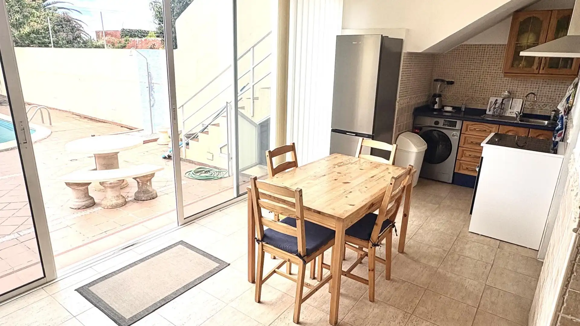 Casa adosada en  Calle Valdivia 18 - Foto 4