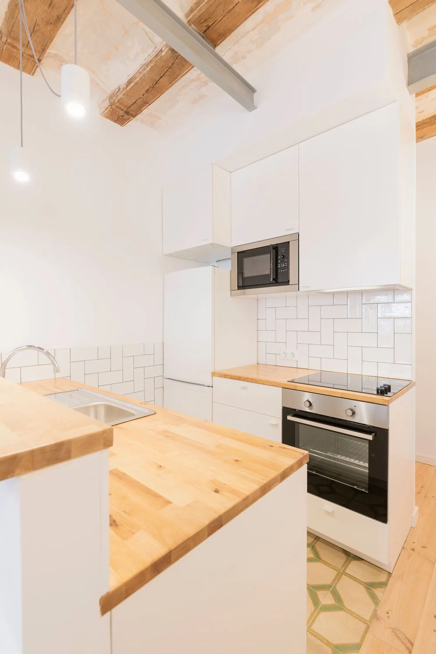 Estudio en calle de la Reina Amàlia, 27 - Foto 4