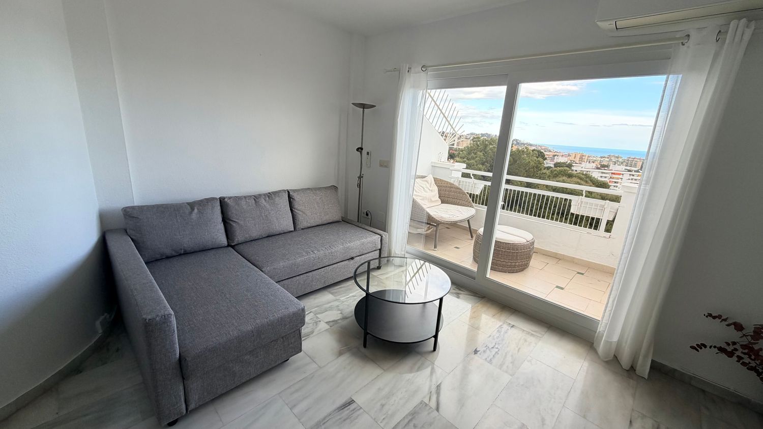 Piso en calle Guzmán el Bueno, 9 - Foto 4