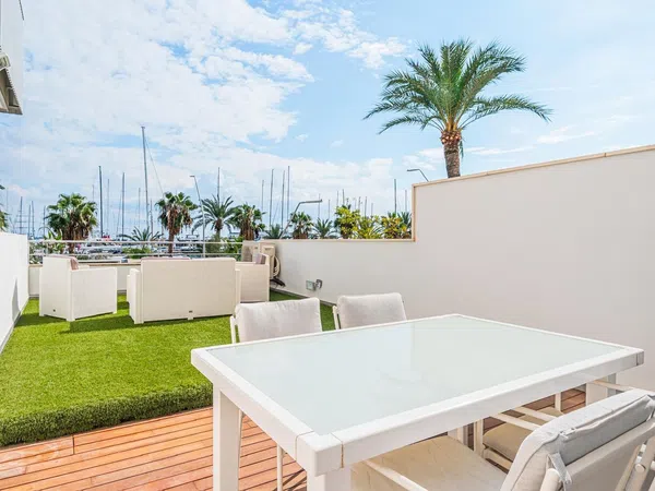 Piso en avenida de Gabriel Roca, 27