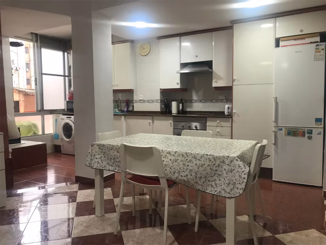 Piso en  Carrer de la Pobla del Duc 10 - Foto 1