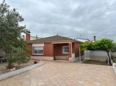 Chalet en  Carrer del Barcelonès 84 - Foto 2