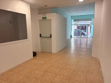 Local comercial en Esplugues de Llobregat - Foto 5