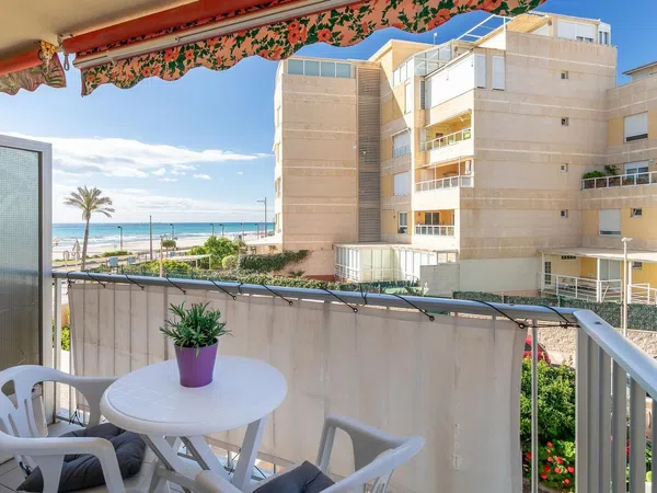 Piso en calle d'Isaac Peral, 2