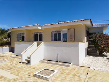 Chalet en  Carrer Forcall 16 - Foto 1