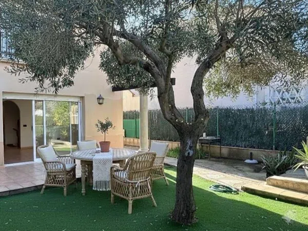 Chalet adosado en Travesía Puig del Molí, 60 - Foto 1