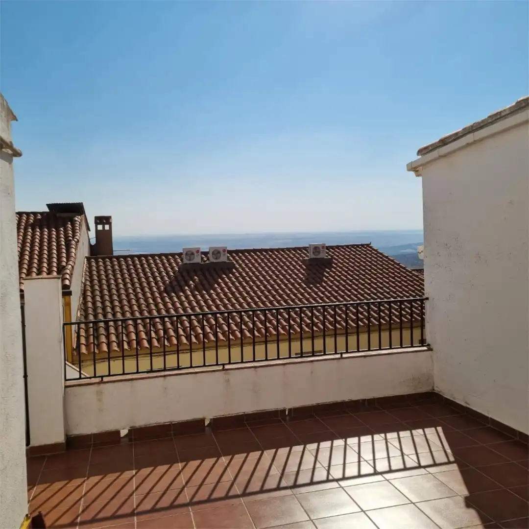 Casa adosada en  Calle Castillejos 16 - Foto 4