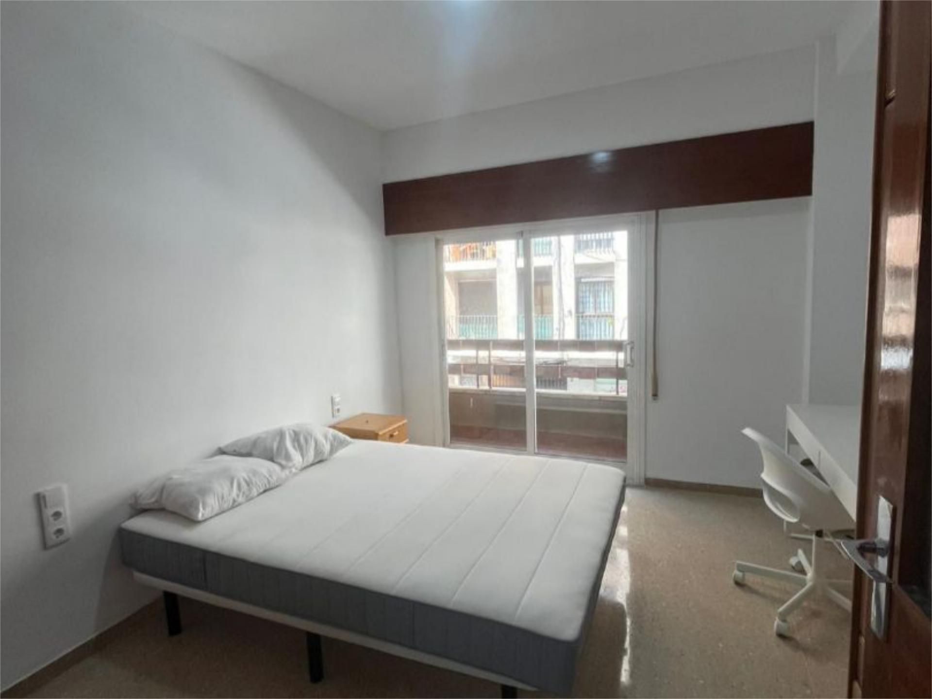 Piso en  Plaça de Vicent Iborra 7 - Foto 2