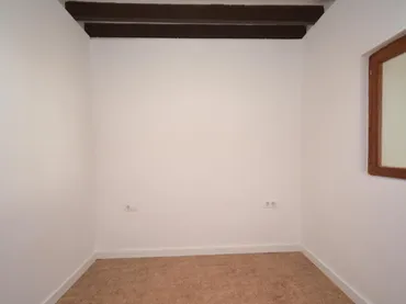 Piso en  Carrer de Bernat Amer 2 - Foto 8
