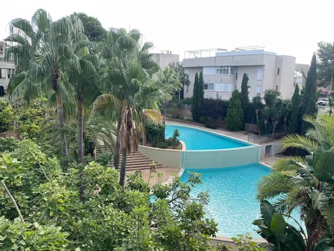 Ático en calle d'Adolf Vázquez Humasqué, 9