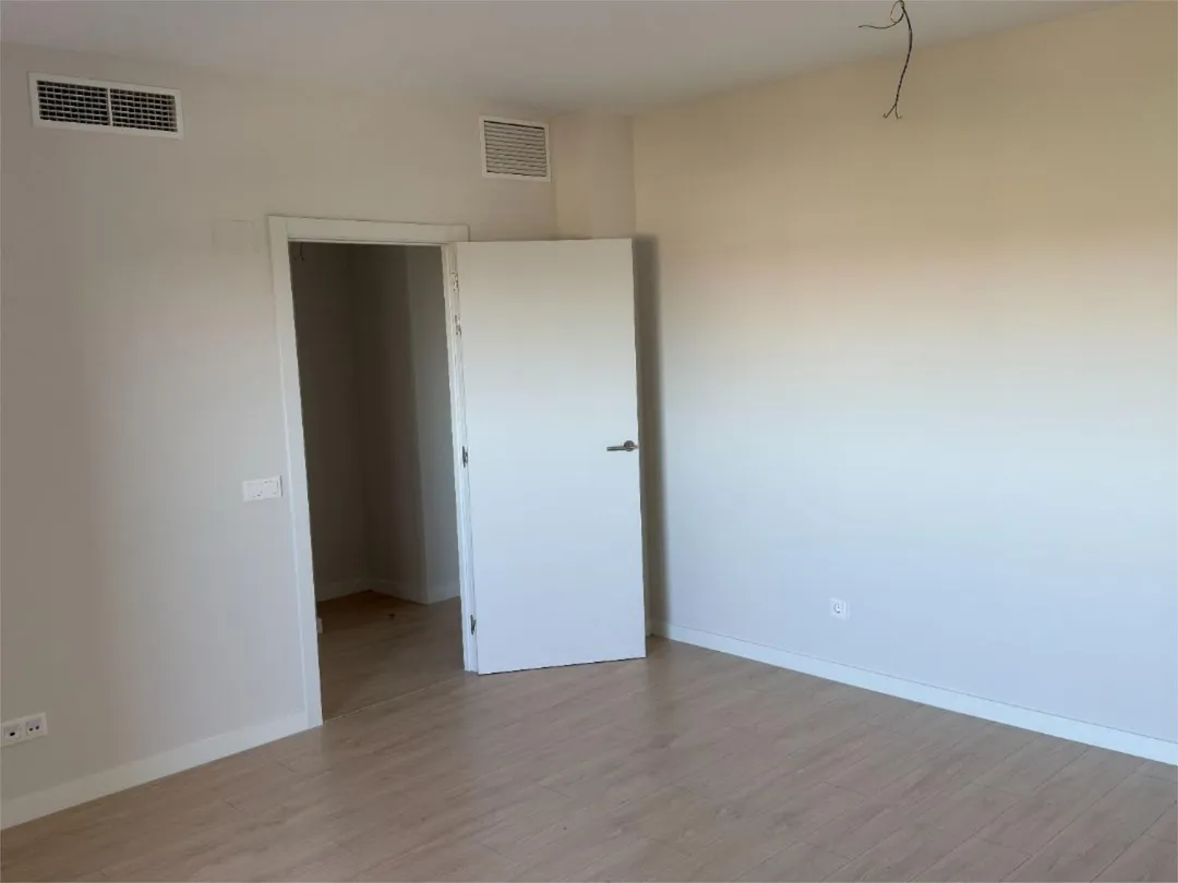 Piso en  Avenida Felipe González Márquez 8 - Foto 13