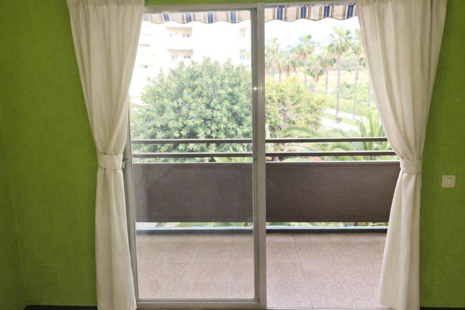 Estudio en Calle Hermanos Fernández Perdigón, 8 - Foto 8
