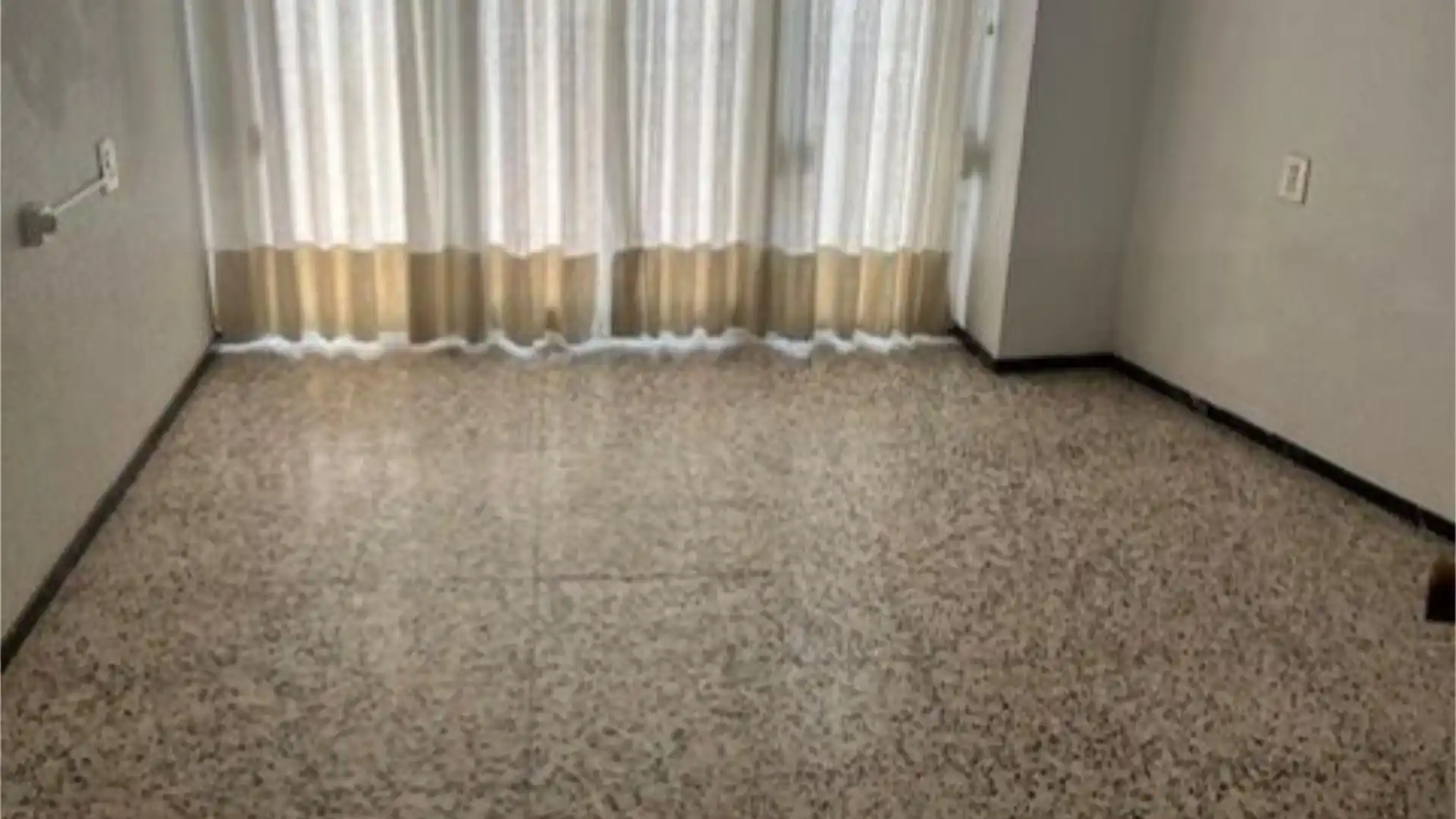 Piso en  Carrer Bisbe Tormo 3 - Foto 5