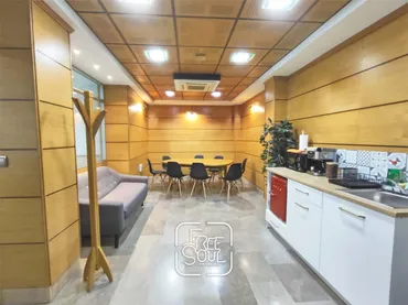 Local comercial en  Plaza de Martínez Contreras 2 - Foto 6