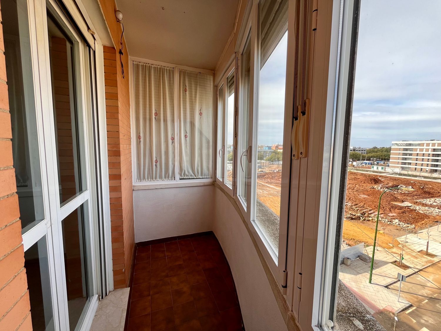 Piso en Urb. residencial los olivares Barrio Parque Alcosa - Foto 5