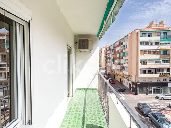 Piso en calle Maestro Luis Torregrosa - Foto 3