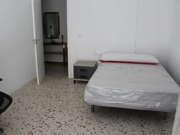 Piso en  Carrer Juan Espuche 49 - Foto 2