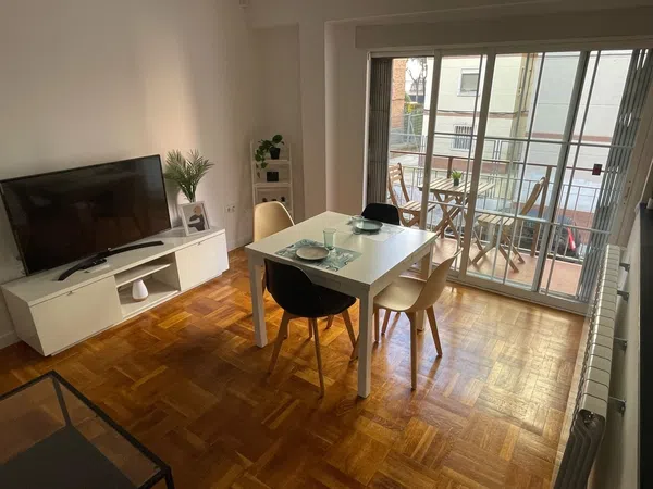 Piso en calle de Juan Pascual de Mena, 18 - Foto 1