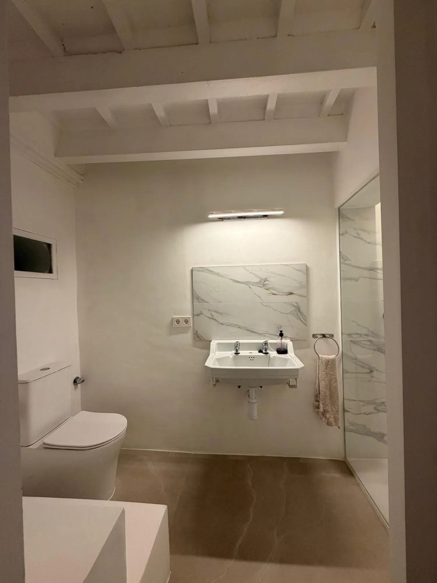 Piso en calle de Can Savellà, 17 - Foto 4