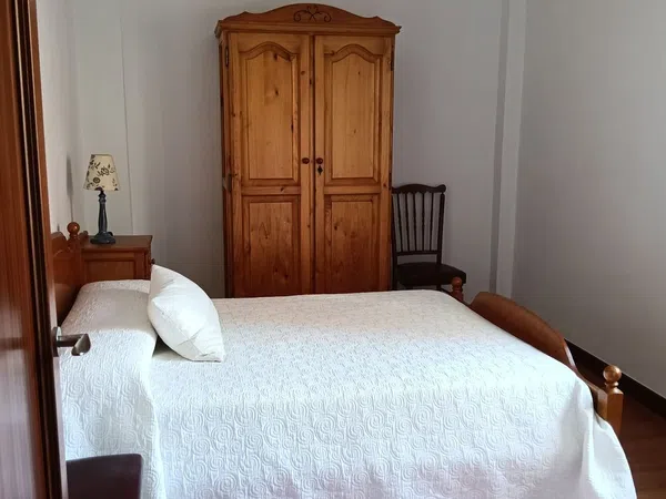 Piso en Espinosa de los Monteros - Foto 3