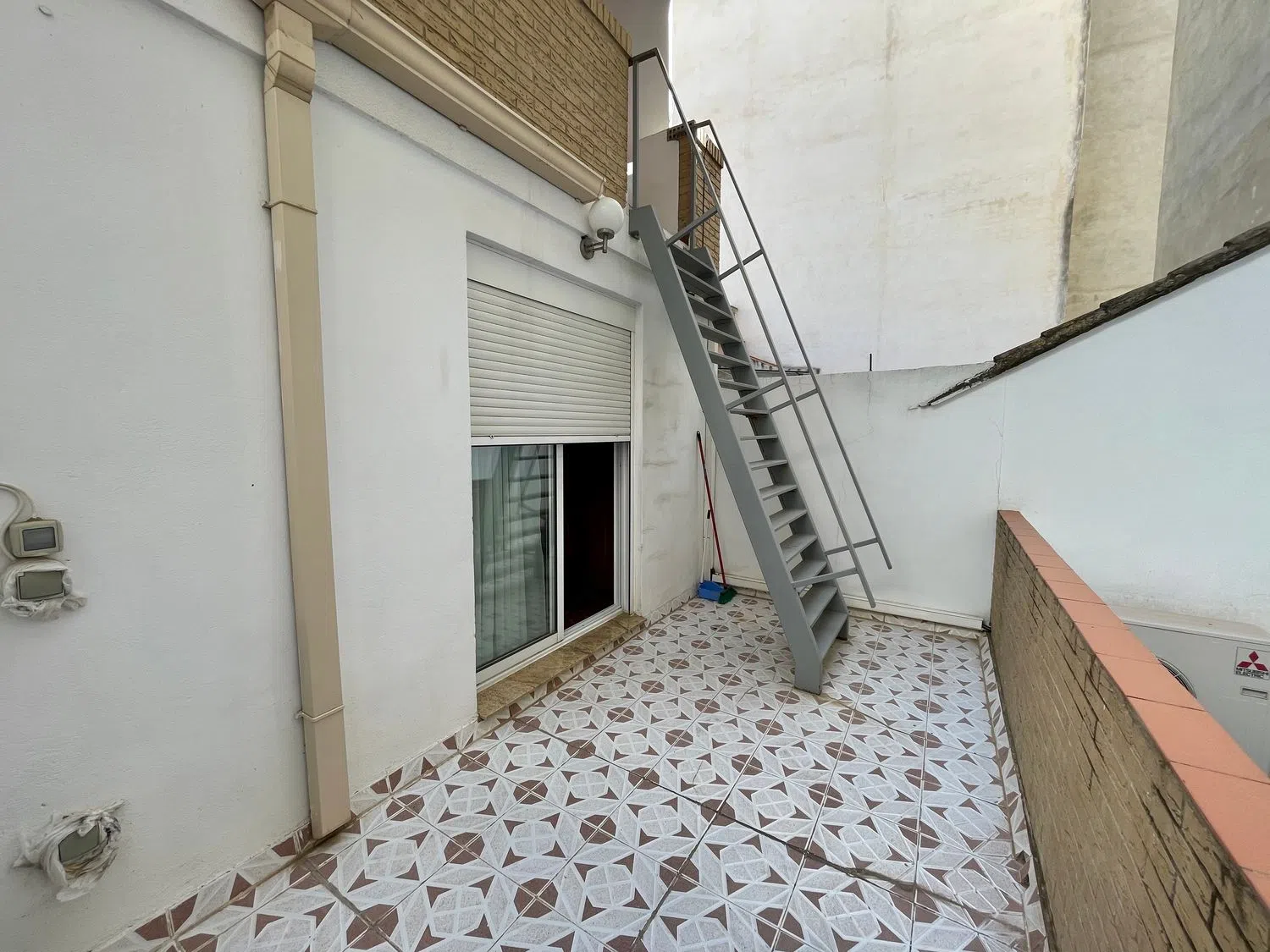 Chalet adosado en calle d'Agustina d'Aragó, 14 - Foto 14