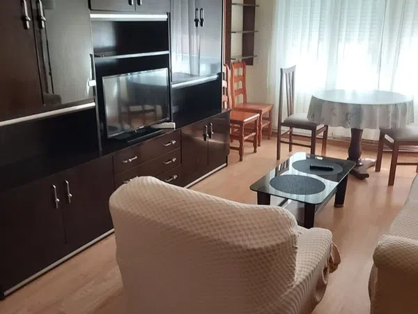 Piso en calle General Moscardó, 5 - Foto 1