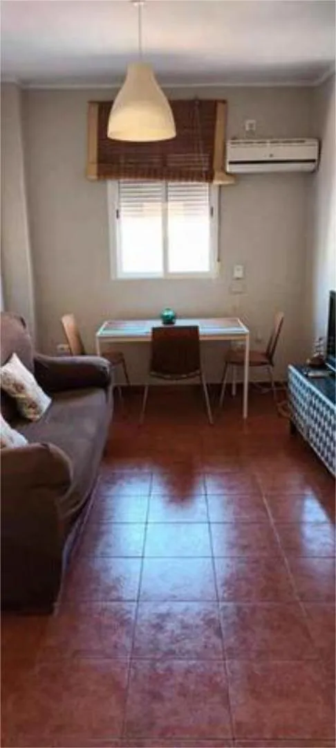 Piso en Reina Mercedes - Foto 2