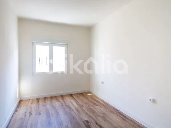 Piso en calle Profesores Hermanos Muñoz - Foto 11