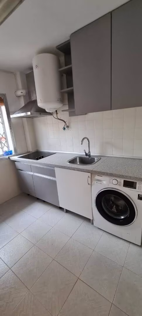 Piso en  Calle Villarramiel 8 - Foto 15