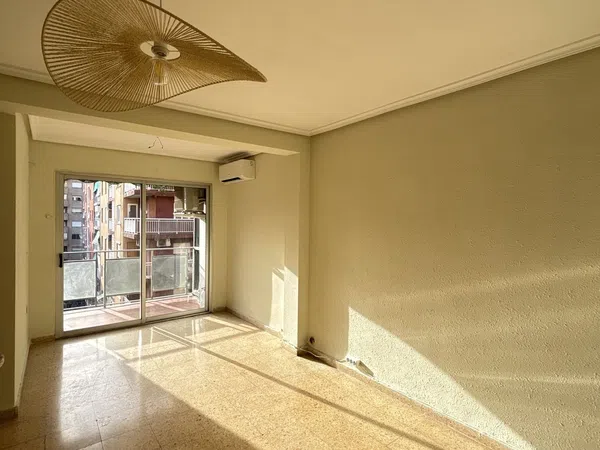 Piso en Plaza de Santiago Suárez Santi, 10, La Creu Coberta - Foto 2