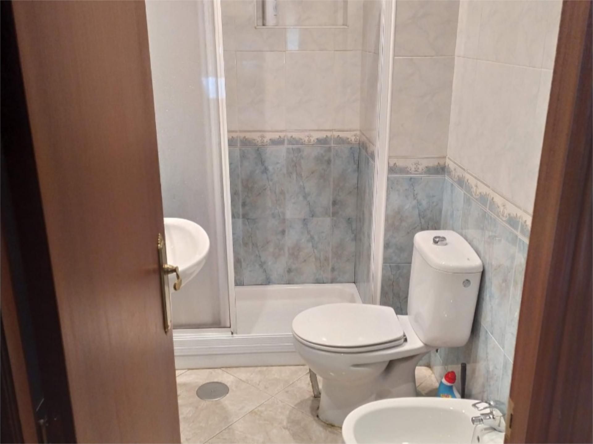 Piso en  Calle Diego de Almagro 8 - Foto 6