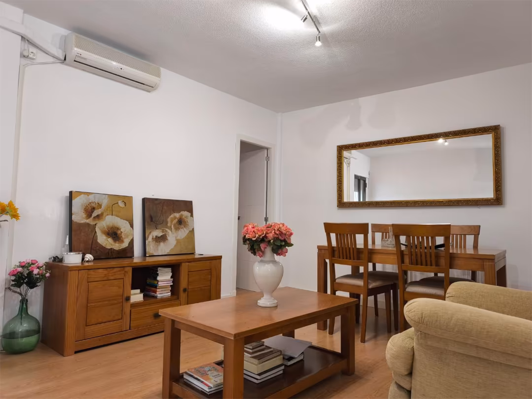 Piso en  Calle Polichinela 4