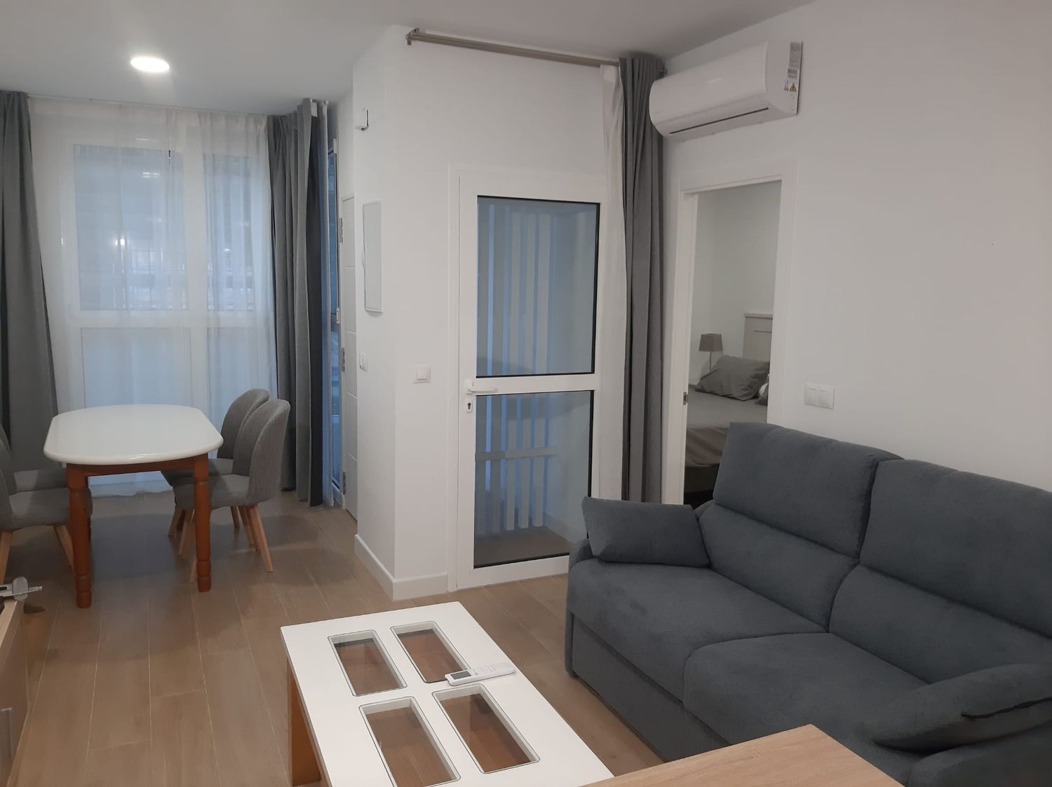 Piso en avenida de Carlos Haya, 25 - Foto 5